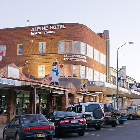 The Alpine Hotel クーマ エクステリア 写真